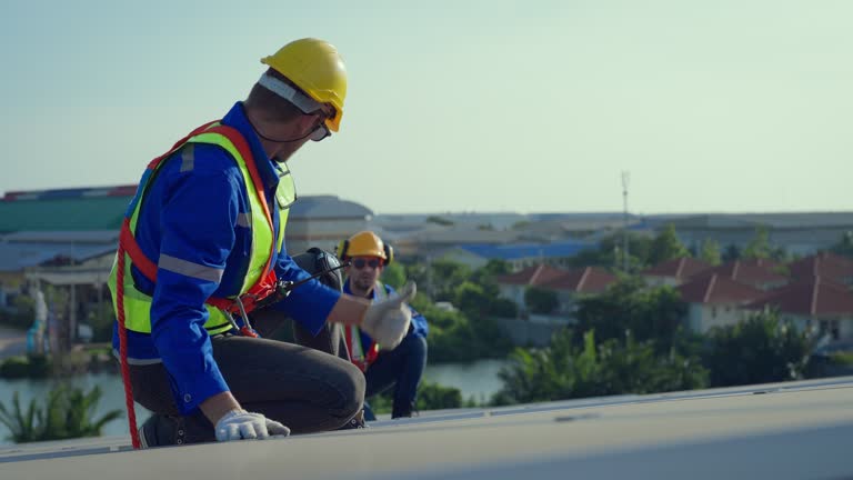 Best Roof Leak Repair  in Leisure City, FL